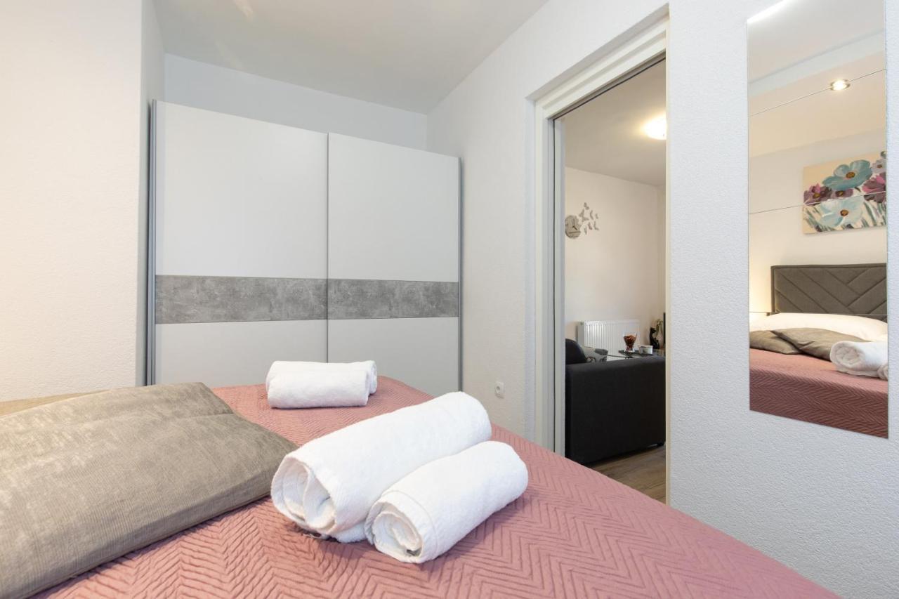 Apartman Ruza Krk Town Eksteriør billede