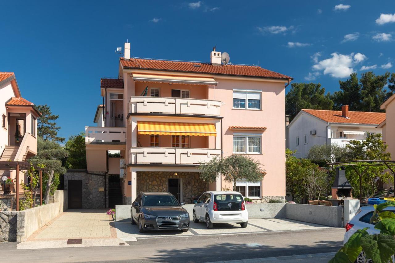 Apartman Ruza Krk Town Eksteriør billede