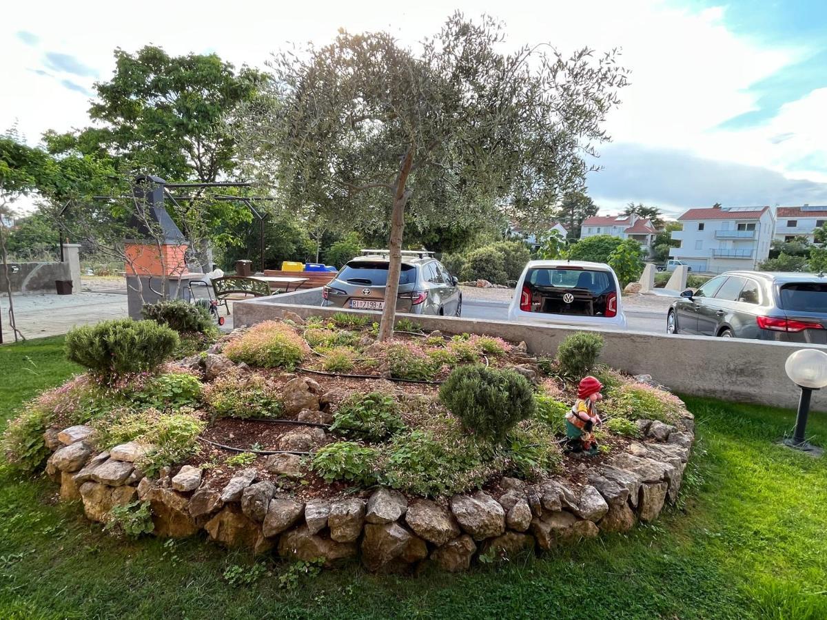 Apartman Ruza Krk Town Eksteriør billede